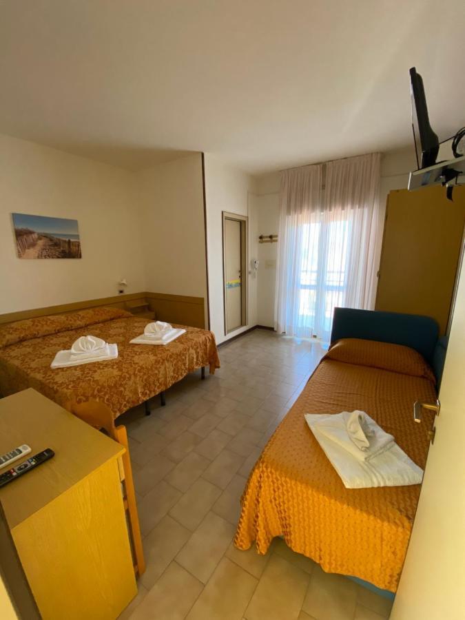 Hotel Granada Cattolica Exteriör bild