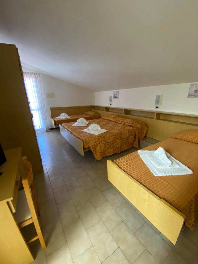 Hotel Granada Cattolica Exteriör bild