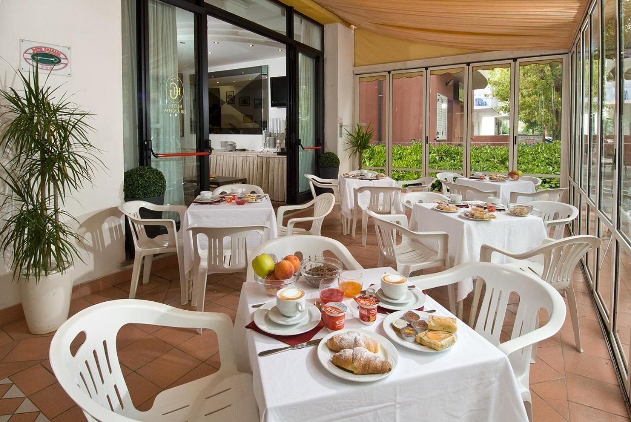 Hotel Granada Cattolica Exteriör bild