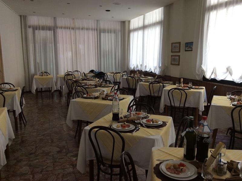 Hotel Granada Cattolica Exteriör bild